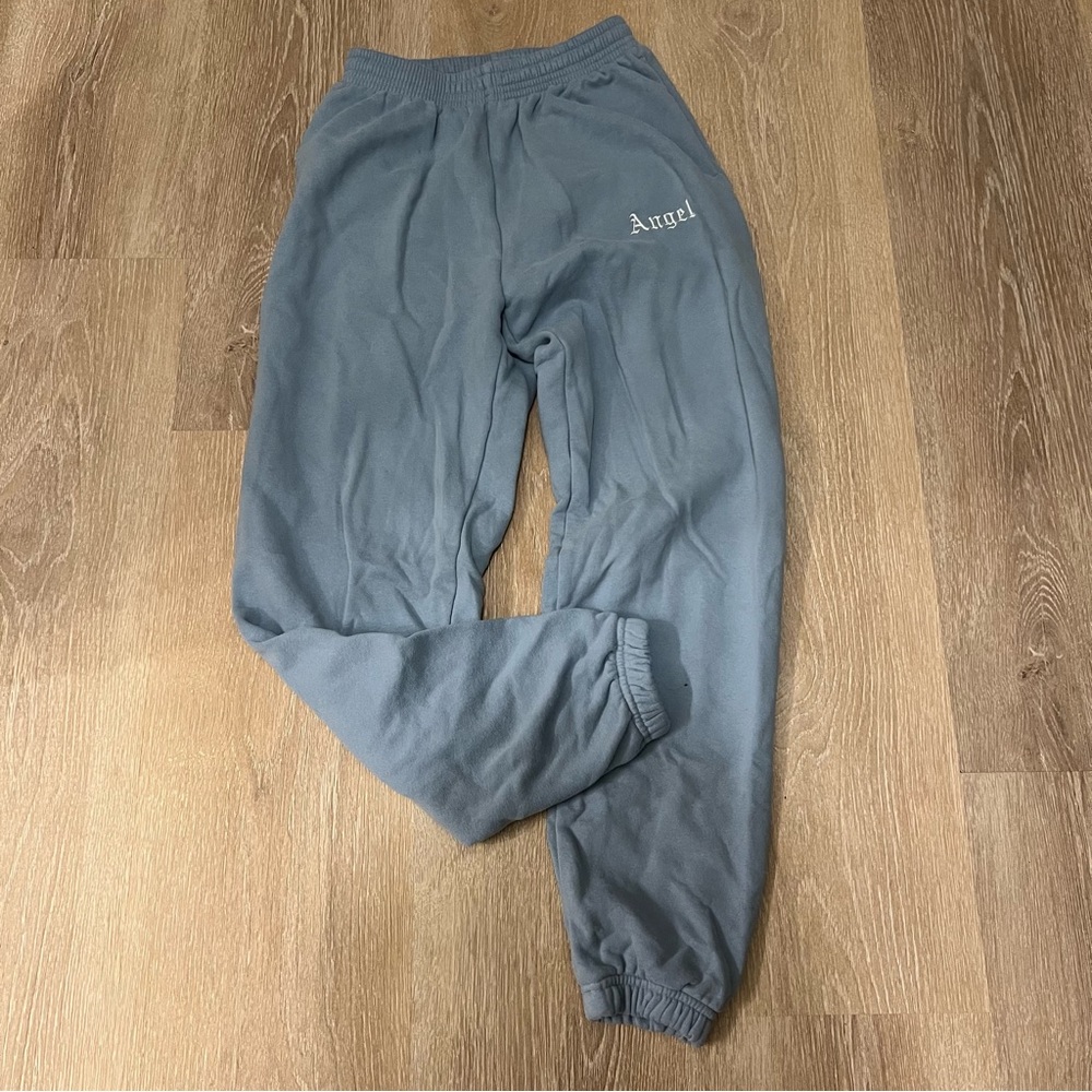 princess polly angel eyes sweat set (crew neck + sweatpants) - Picture 4 of 5